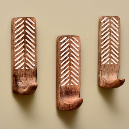 3 Pieces Wooden Self Adhesive Brown Hooks